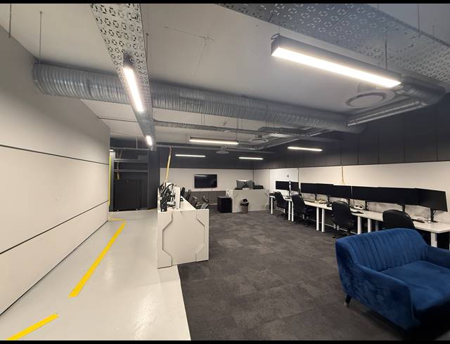 245M² OFFICE TO LET IN GARDENS